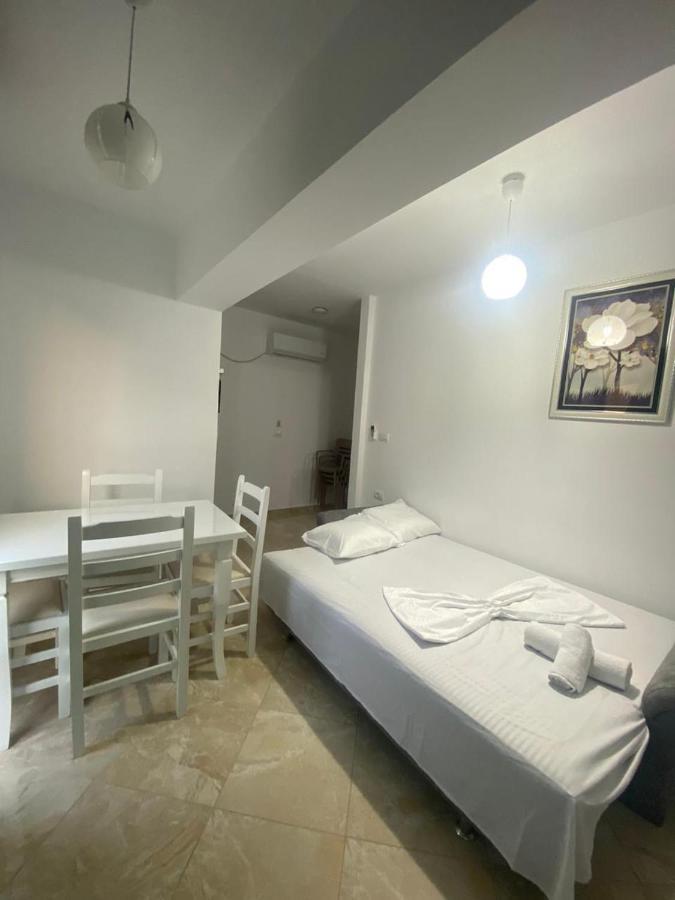 Dosti Apartamento *