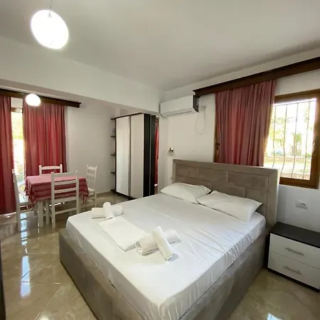 Dosti Apartment Ksamil Exteriör bild
