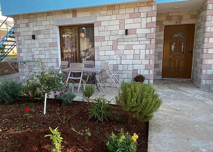 Dosti Apartment